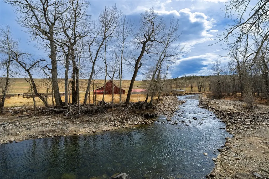 21 Rosebud Road Roscoe MT 59071