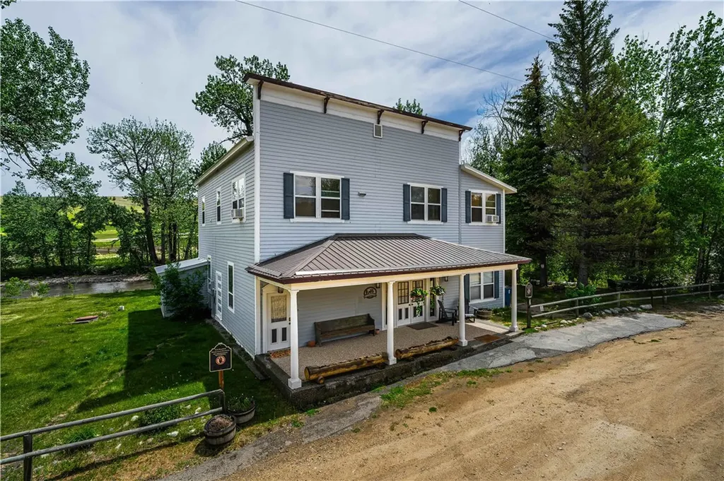 21 Rosebud Road Roscoe MT 59071