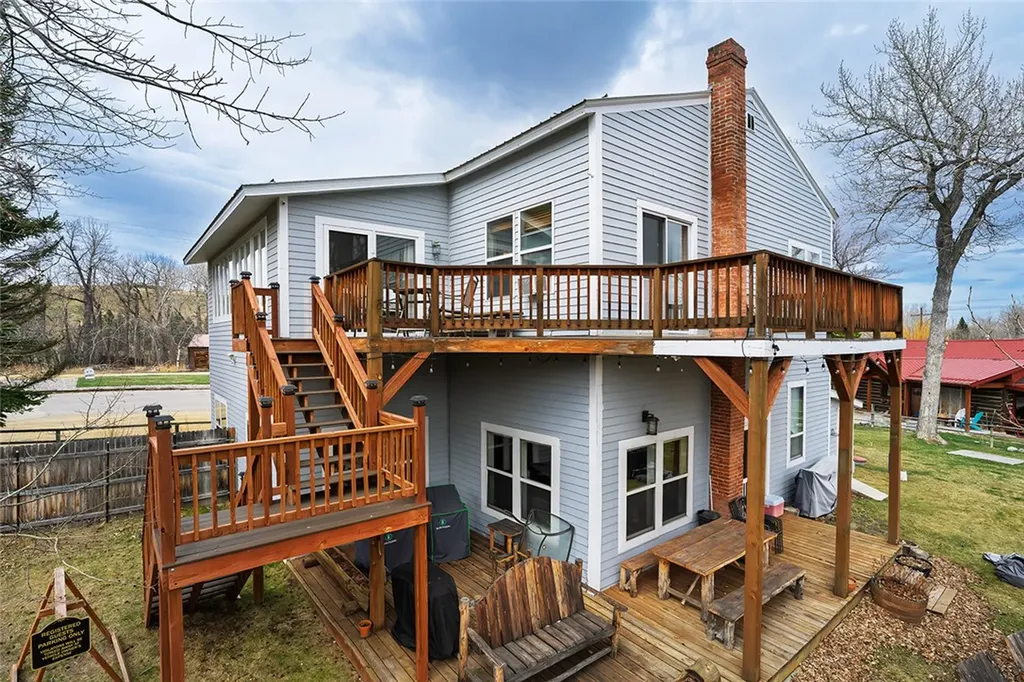 21 Rosebud Road Roscoe MT 59071