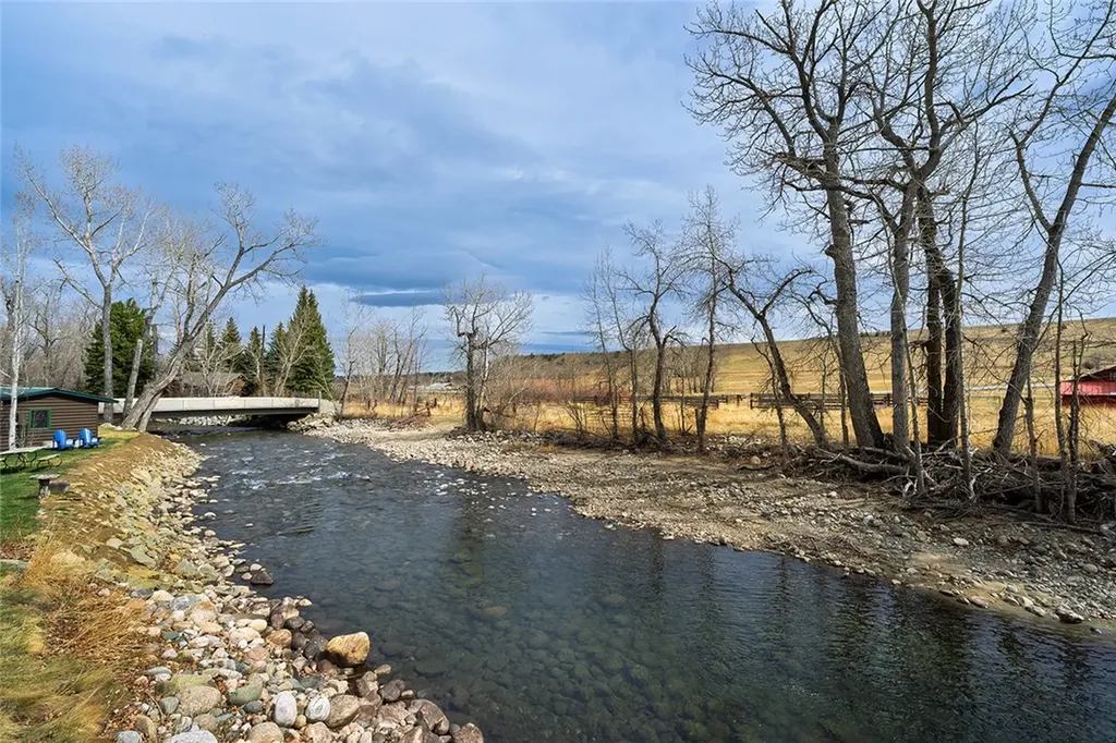 21 Rosebud Road Roscoe MT 59071