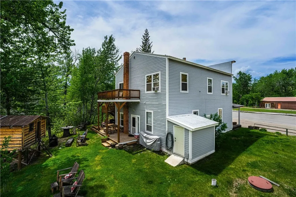 21 Rosebud Road Roscoe MT 59071