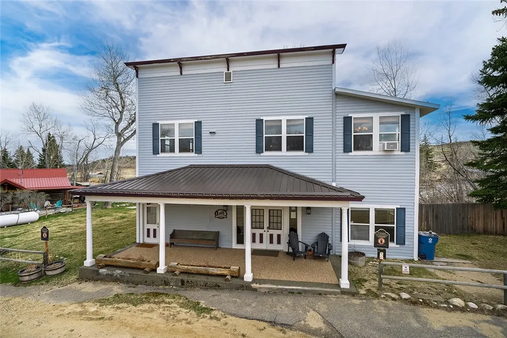 21 Rosebud Road Roscoe MT 59071