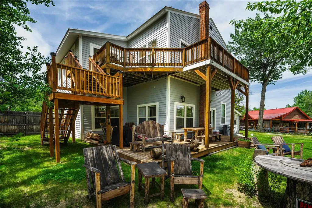 21 Rosebud Road Roscoe MT 59071