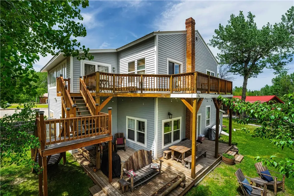 21 Rosebud Road Roscoe MT 59071