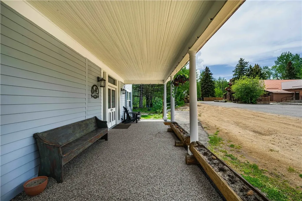 21 Rosebud Road Roscoe MT 59071