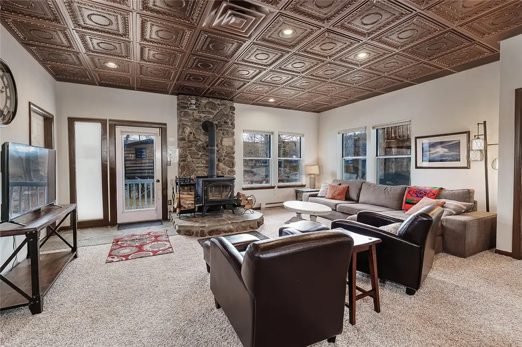 21 Rosebud Road Roscoe MT 59071