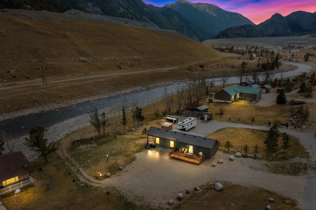 2493 Nye Road Nye MT 59061