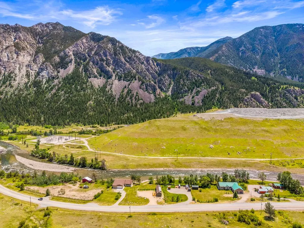 2493 Nye Road Nye MT 59061
