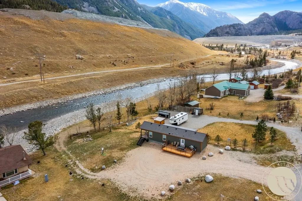 2493 Nye Road Nye MT 59061