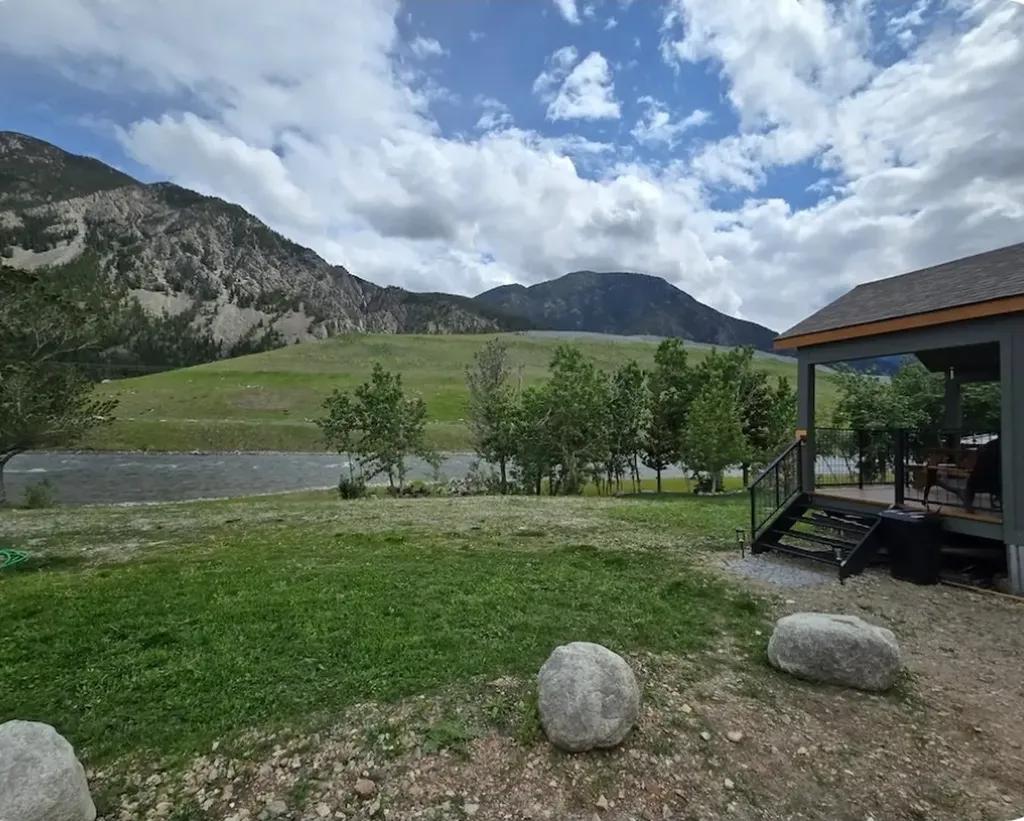 2493 Nye Road Nye MT 59061