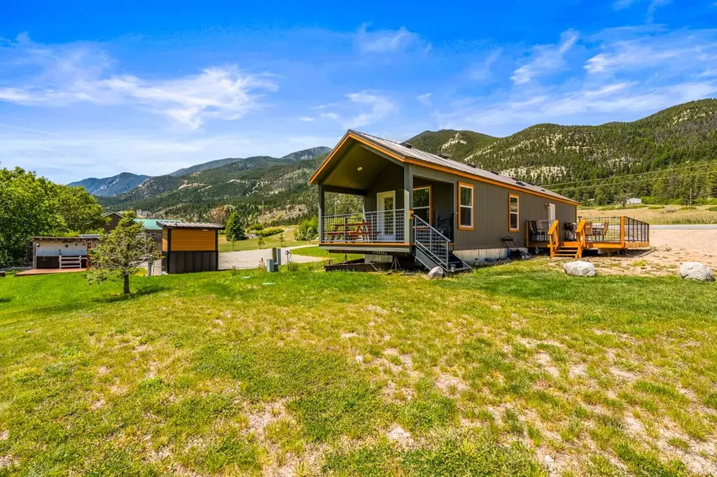 2493 Nye Road Nye MT 59061