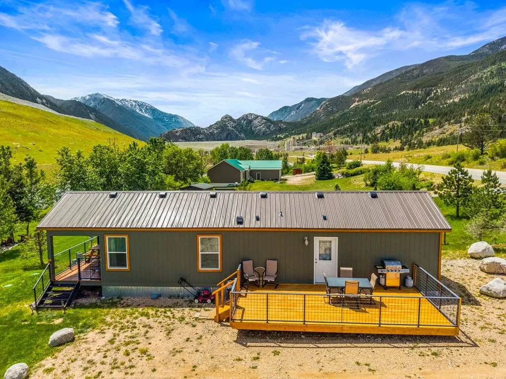 2493 Nye Road Nye MT 59061