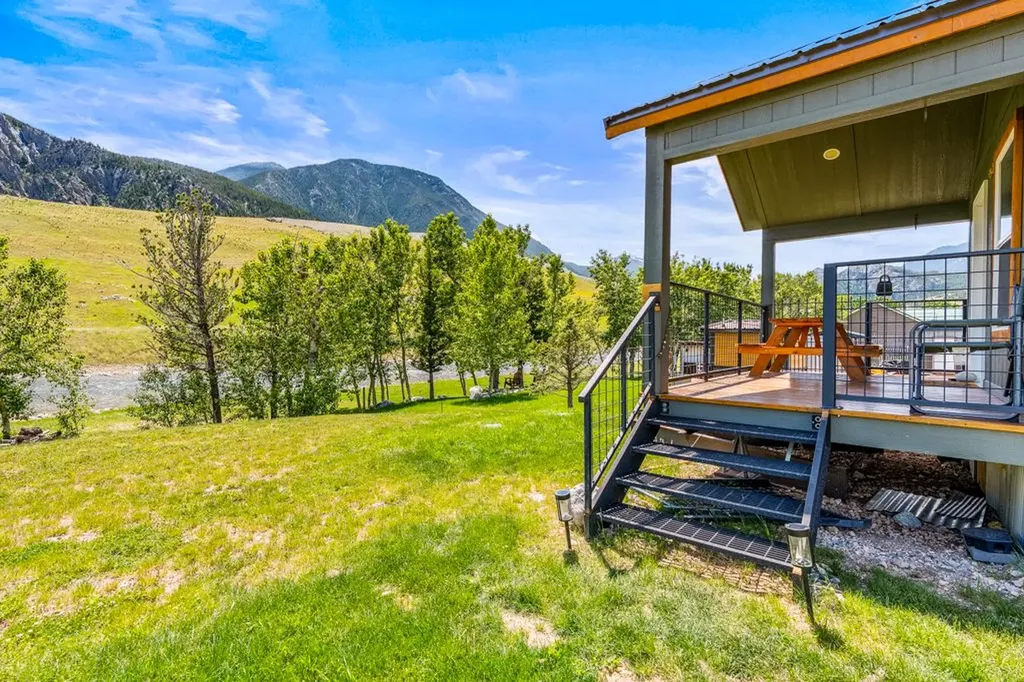 2493 Nye Road Nye MT 59061