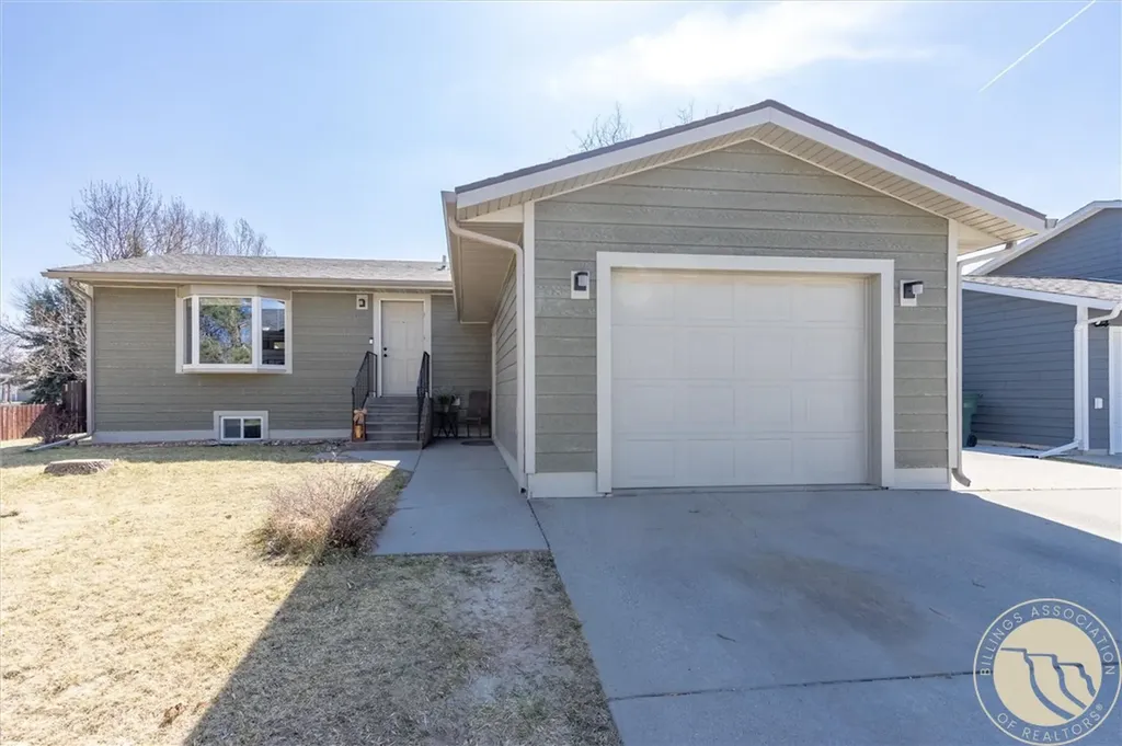 739 Briar Place Billings MT 59102