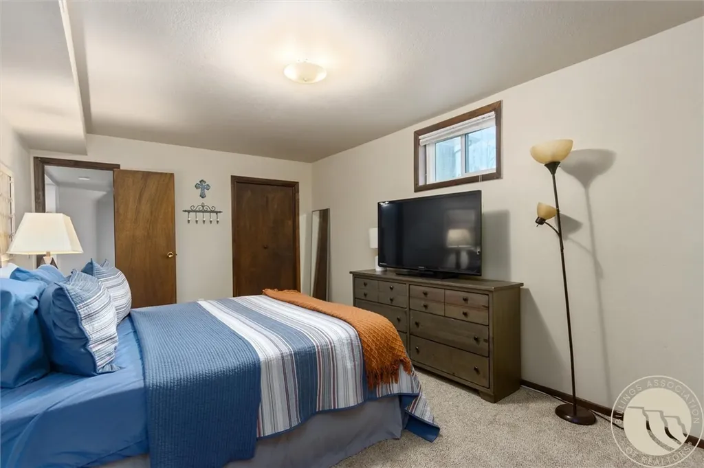 739 Briar Place Billings MT 59102