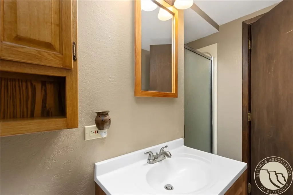 739 Briar Place Billings MT 59102