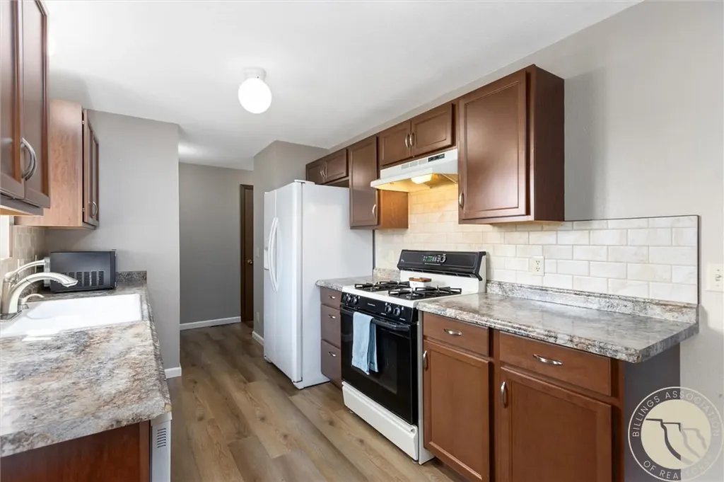 739 Briar Place Billings MT 59102