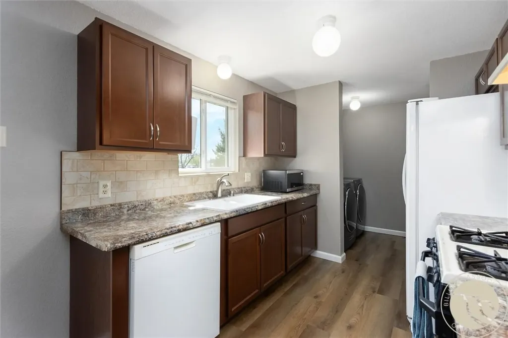 739 Briar Place Billings MT 59102