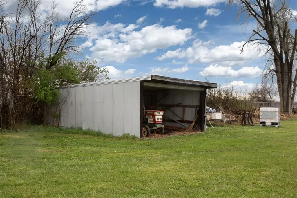33198 Highway 313 Fort Smith MT 59075
