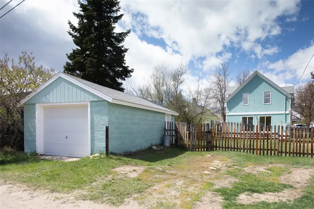 314 N Platt Avenue Red Lodge MT 59068