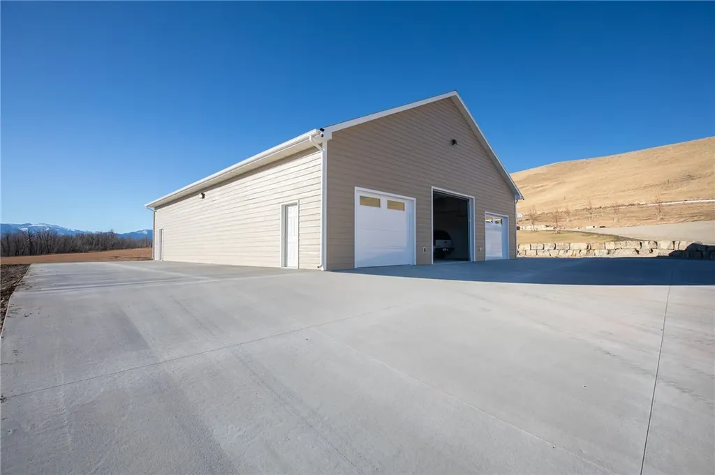 104 Running River Way Absarokee MT 59001