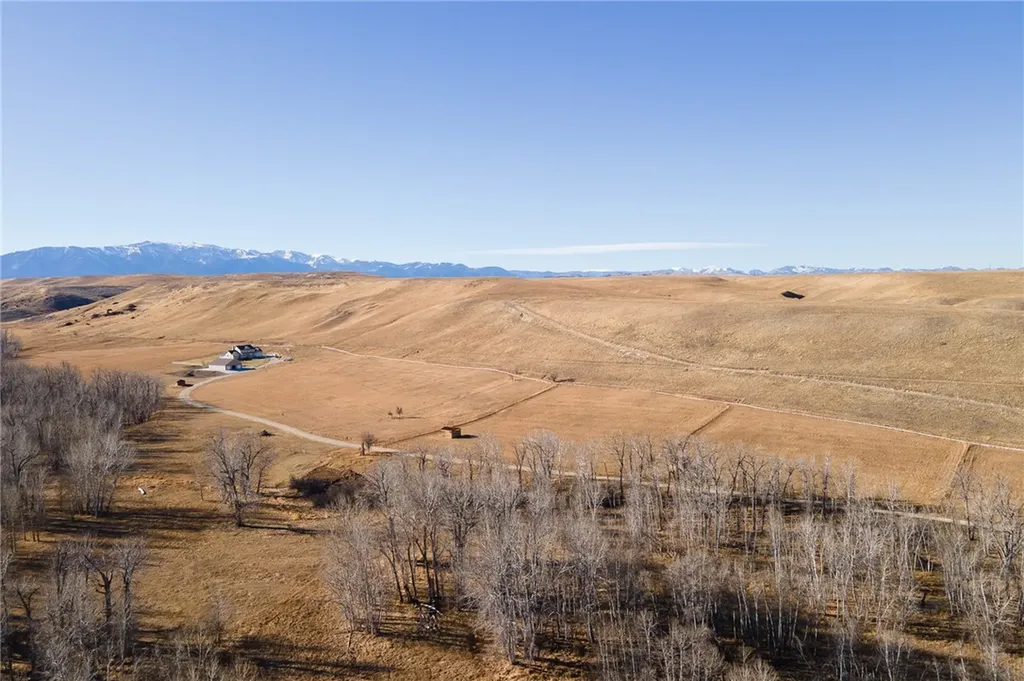 104 Running River Way Absarokee MT 59001