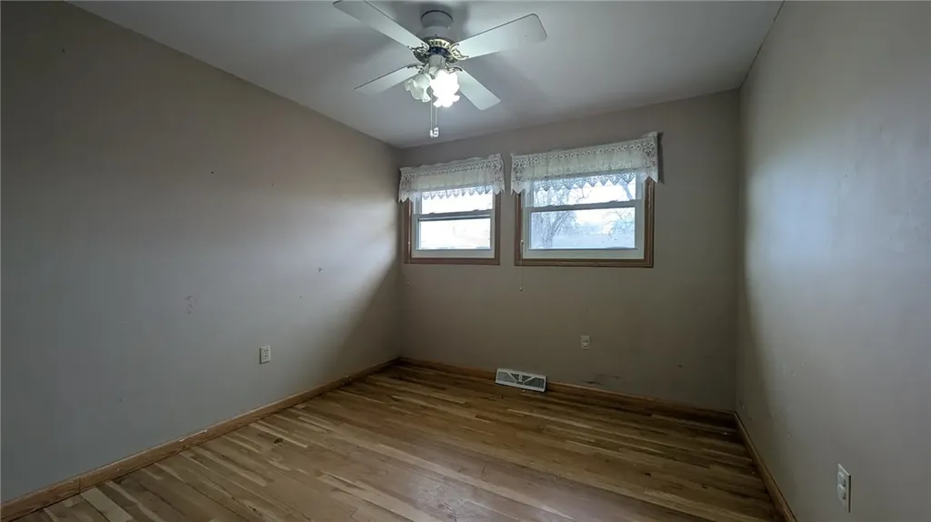 131 Maple Avenue Glendive MT 59330