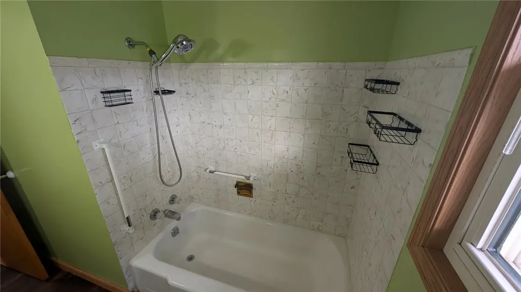 131 Maple Avenue Glendive MT 59330
