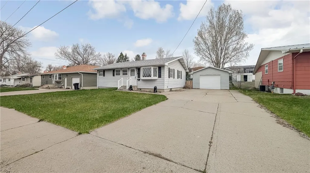 131 Maple Avenue Glendive MT 59330