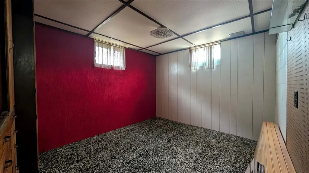 131 Maple Avenue Glendive MT 59330
