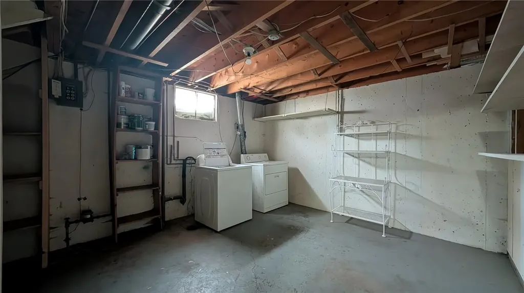 131 Maple Avenue Glendive MT 59330