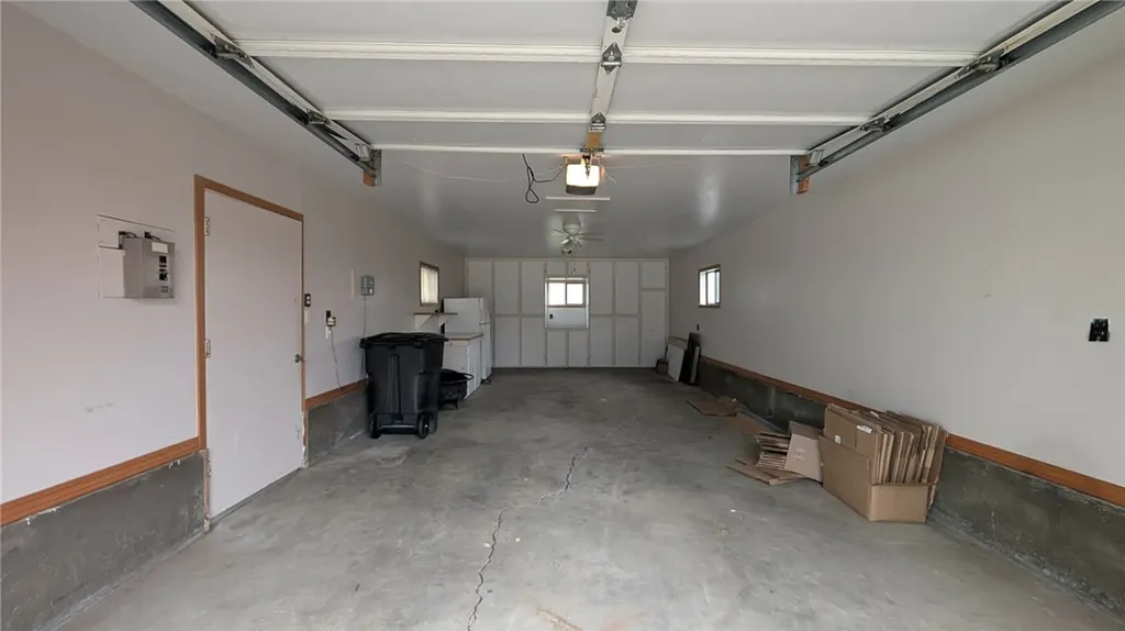 131 Maple Avenue Glendive MT 59330