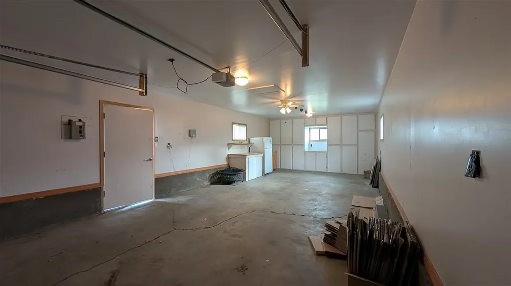 131 Maple Avenue Glendive MT 59330