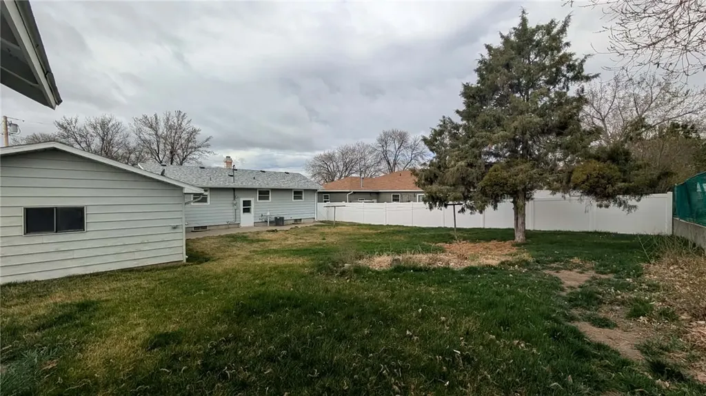 131 Maple Avenue Glendive MT 59330