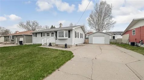 131 Maple Avenue Glendive MT 59330
