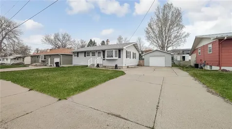 131 Maple Avenue Glendive MT 59330