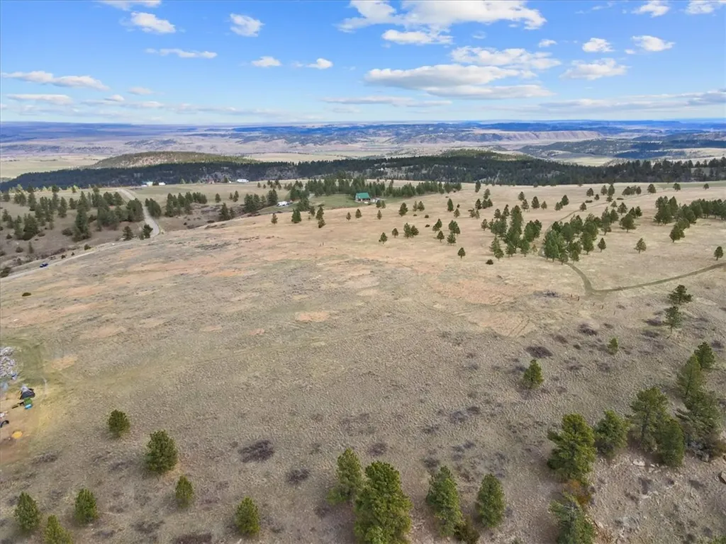 23 Beartooth Lane Columbus MT 59019