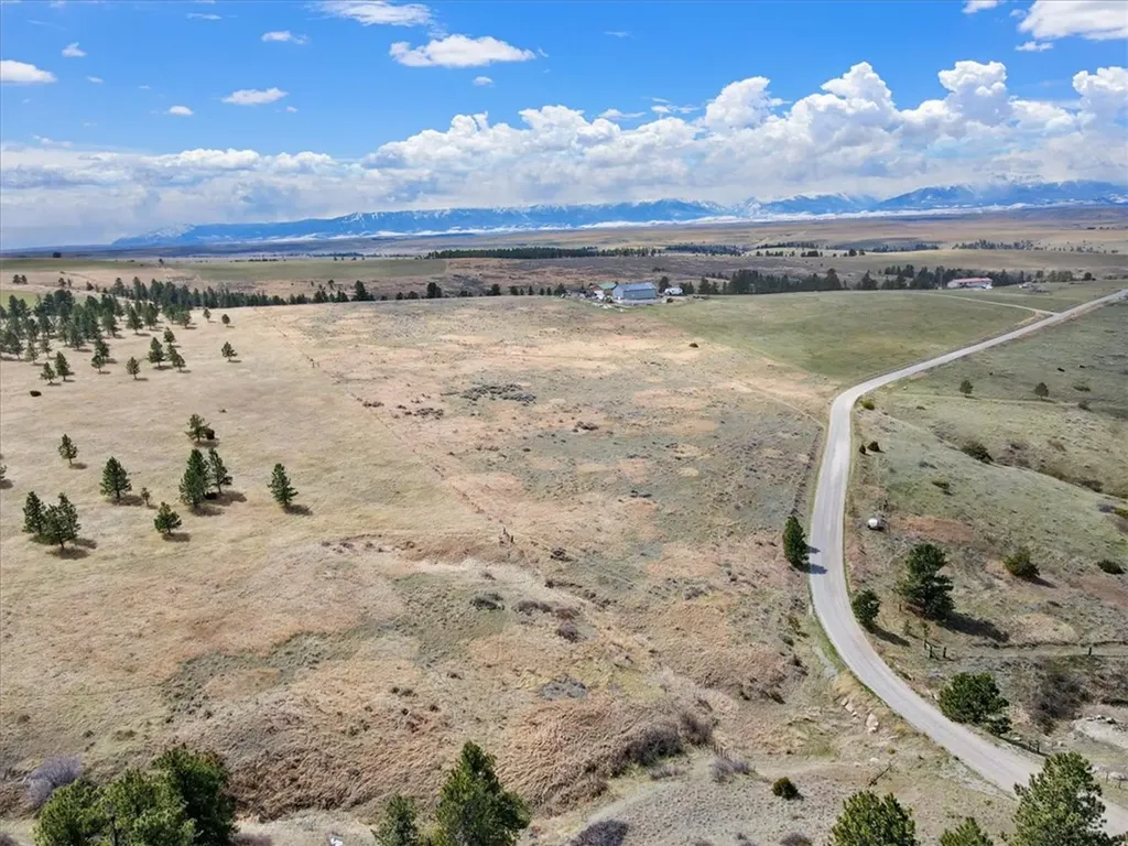 23 Beartooth Lane Columbus MT 59019