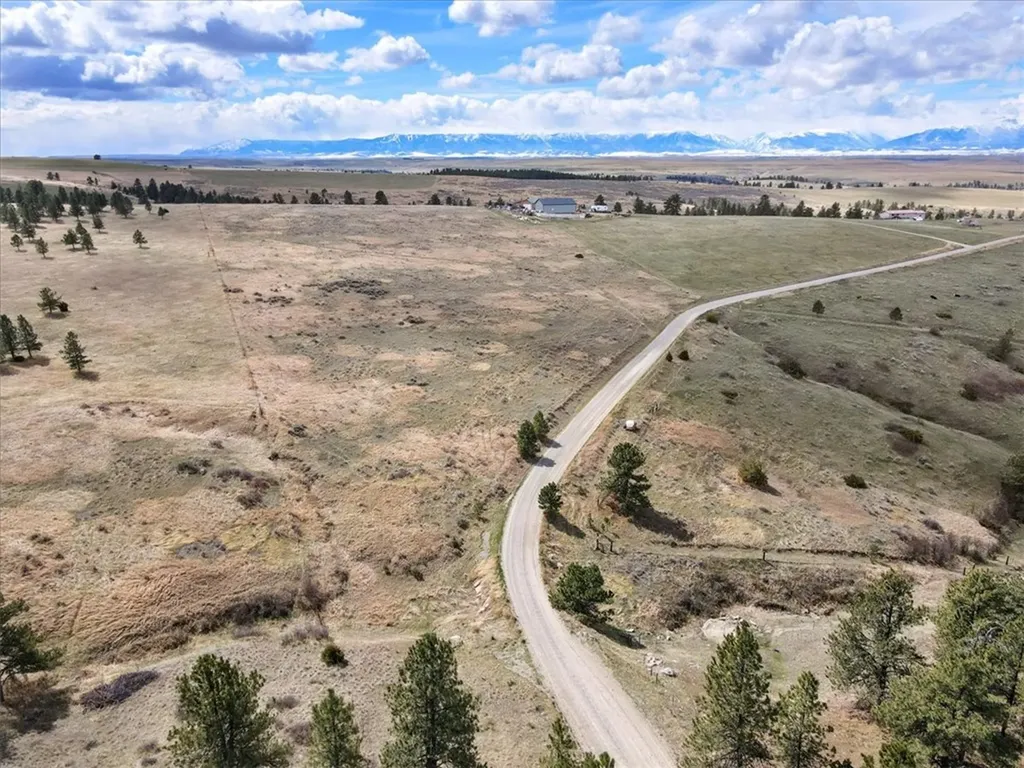 23 Beartooth Lane Columbus MT 59019