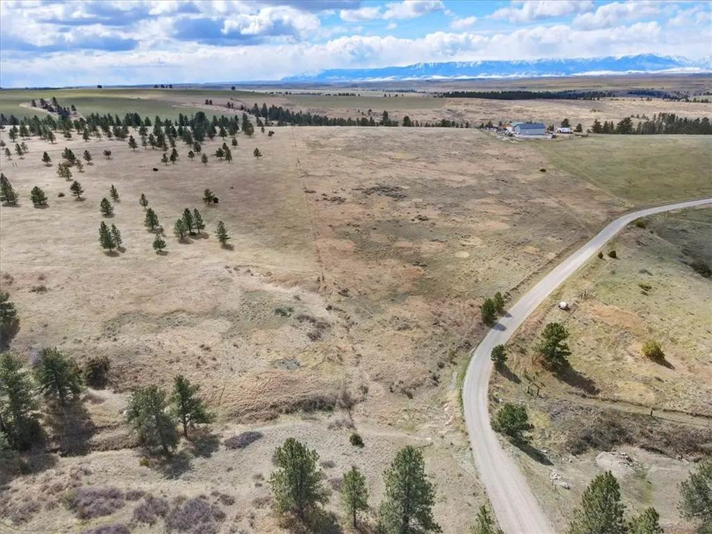 23 Beartooth Lane Columbus MT 59019
