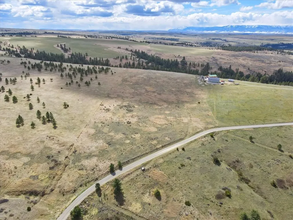23 Beartooth Lane Columbus MT 59019