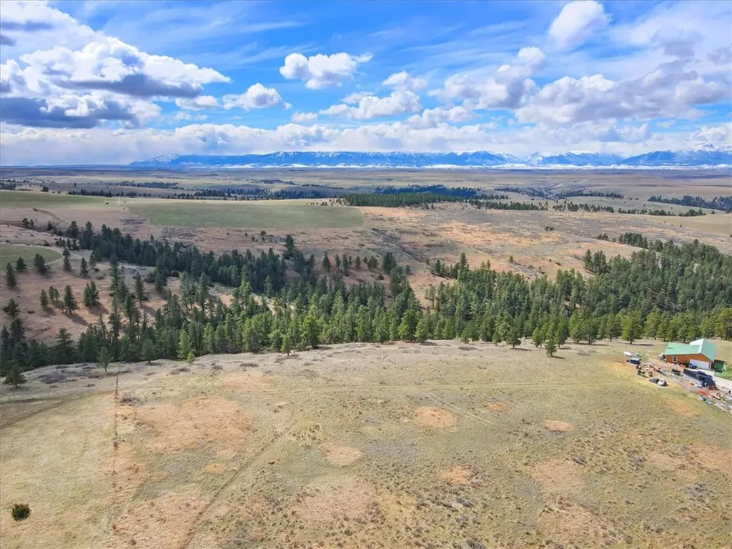 23 Beartooth Lane Columbus MT 59019