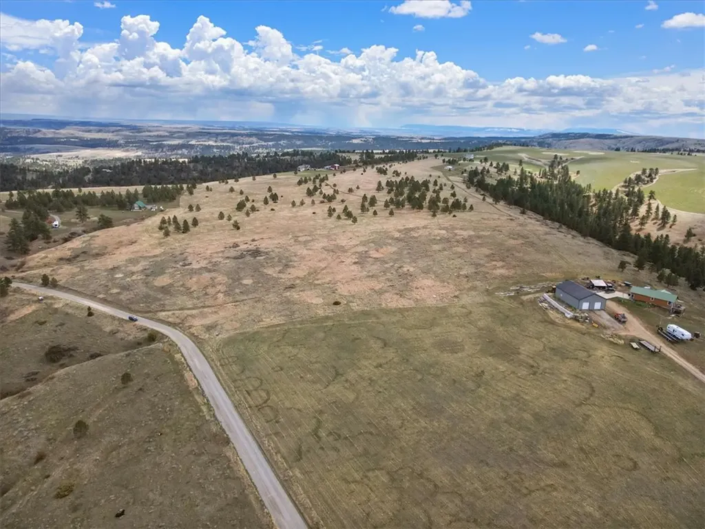 23 Beartooth Lane Columbus MT 59019