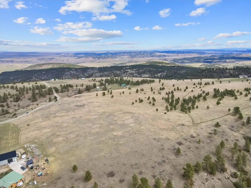 23 Beartooth Lane Columbus MT 59019