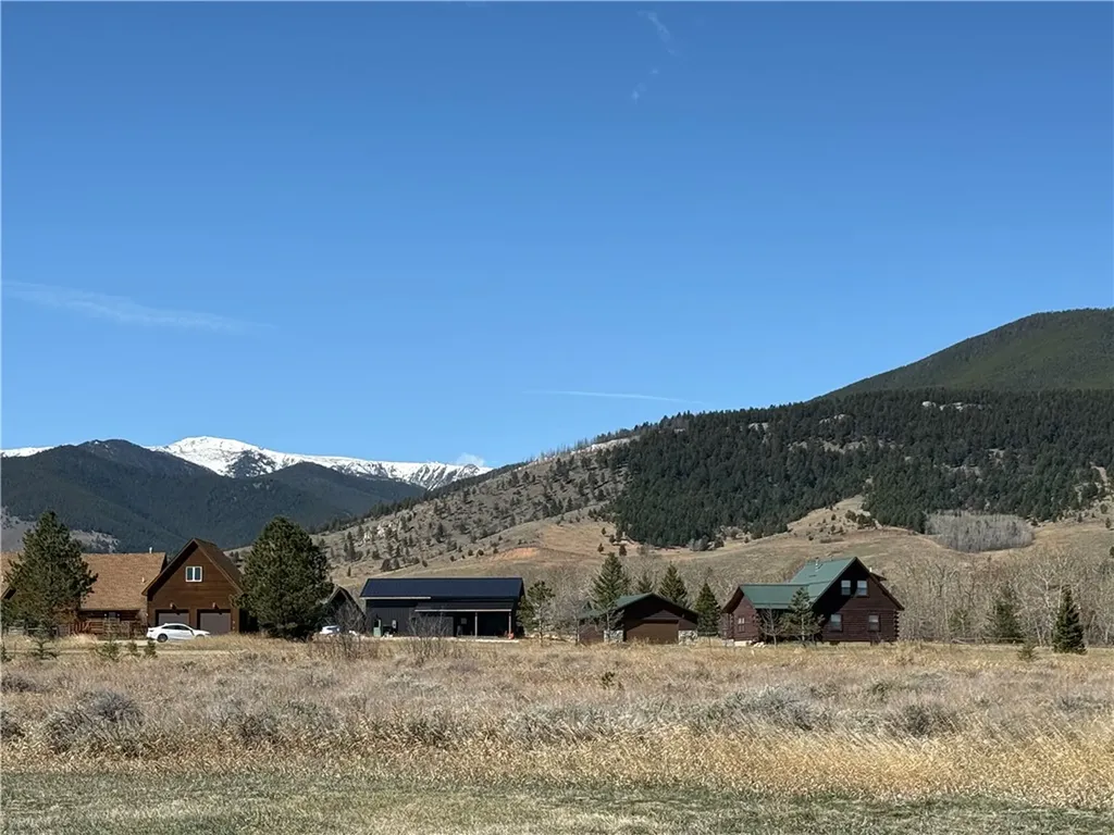 5 Pueblo Trail Red Lodge MT 59068