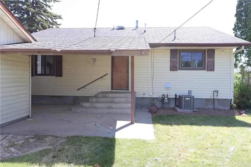 1034 1st Avenue Laurel MT 59044