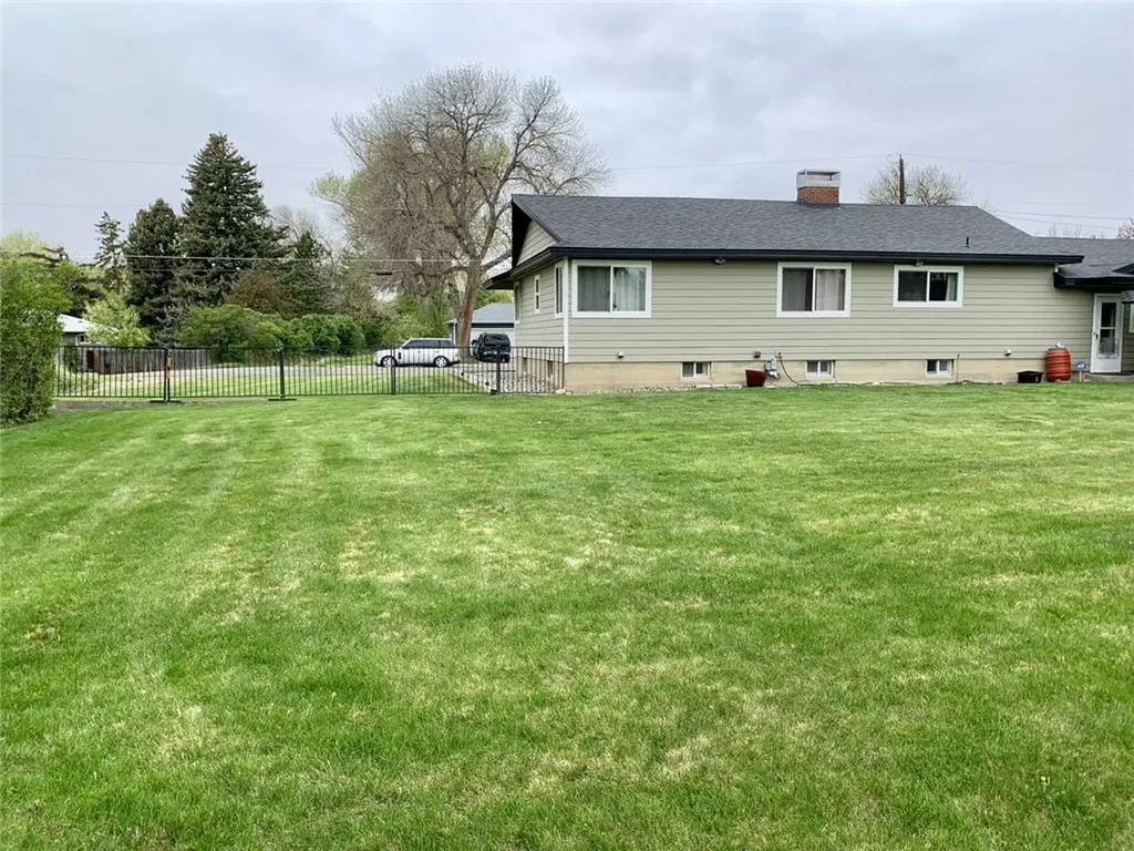 2413 Elizabeth Street Billings MT 59102