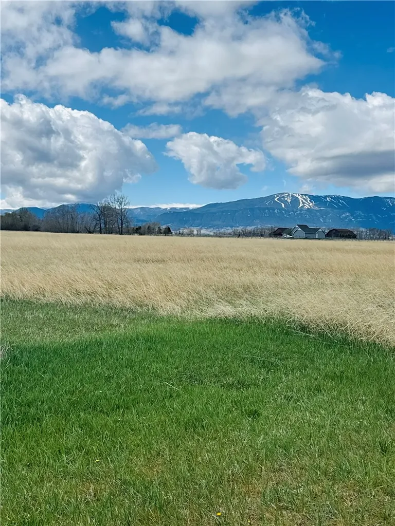 25 Horseshoe Trail Roberts MT 59070