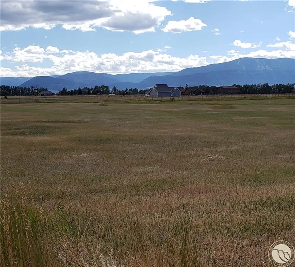 25 Horseshoe Trail Roberts MT 59070