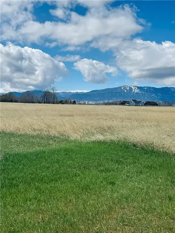 25 Horseshoe Trail Roberts MT 59070